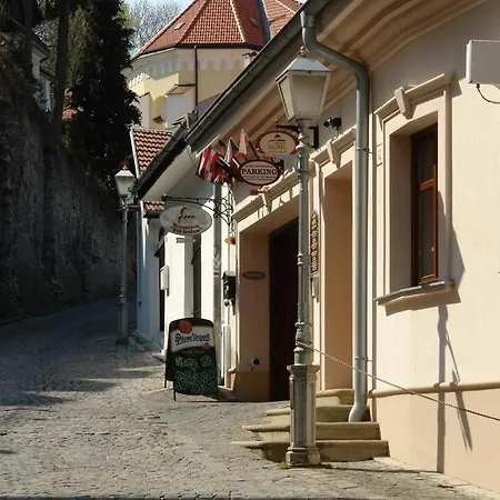 Pod Hradom 3* Trenčín