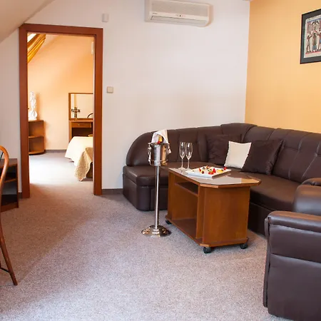 Hotel Pod Hradom Trenčín