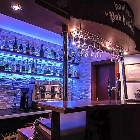 Pod Hradom 3* Trenčín