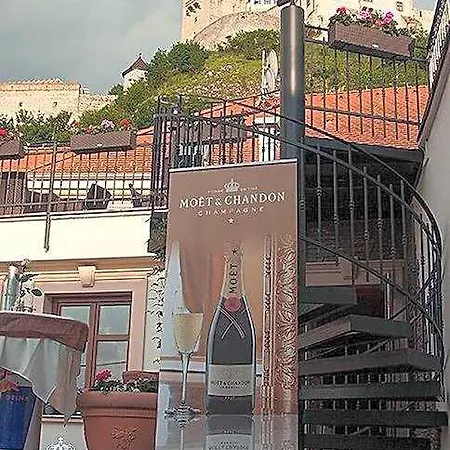 Pod Hradom Hotel
