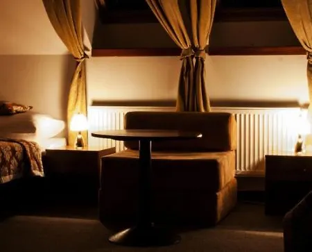 Pod Hradom Hotel Trencin
